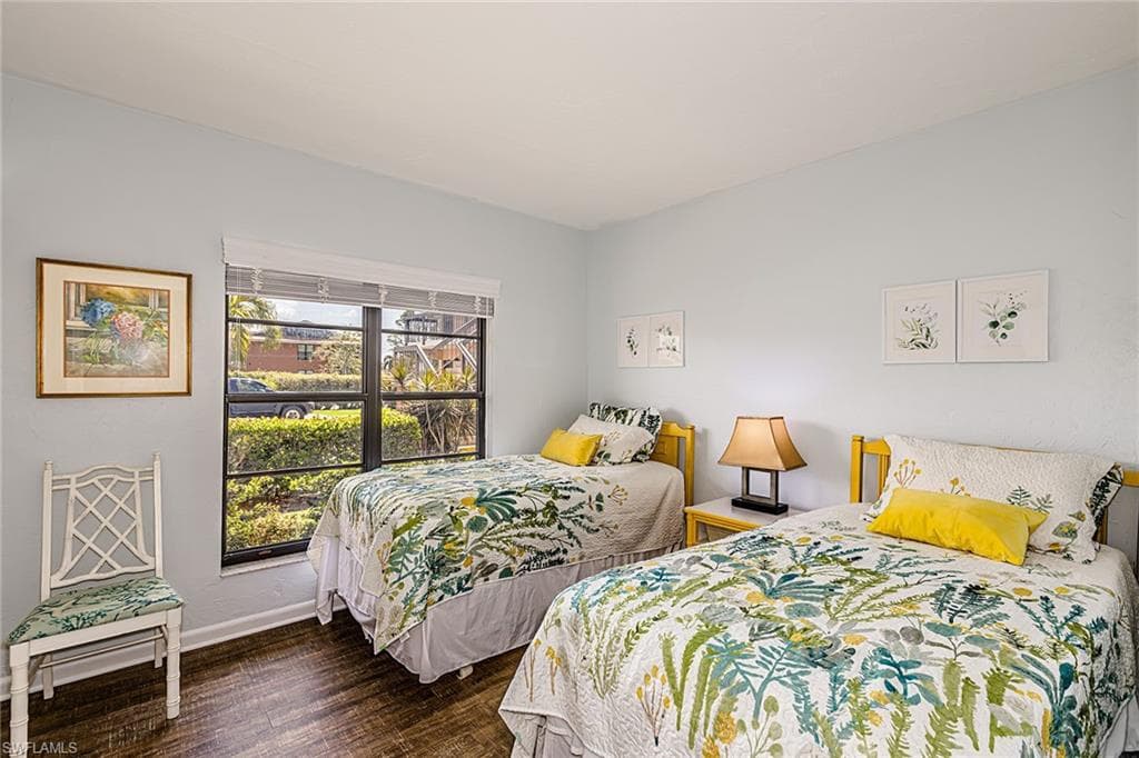 20 Greenbrier St 3-105, Marco Island, FL 34145-10