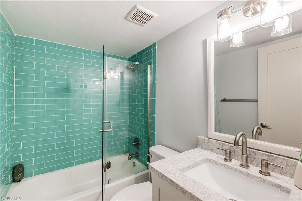 20 Greenbrier St 3-105, Marco Island, FL 34145-11