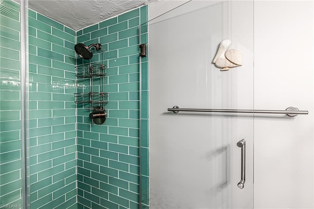 20 Greenbrier St 3-105, Marco Island, FL 34145-13