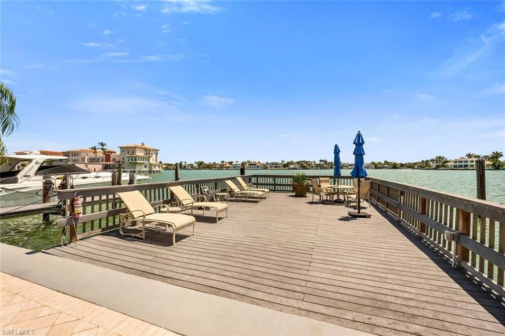 3500 Gulf Shore Blvd N 402, Naples, FL 34103-12