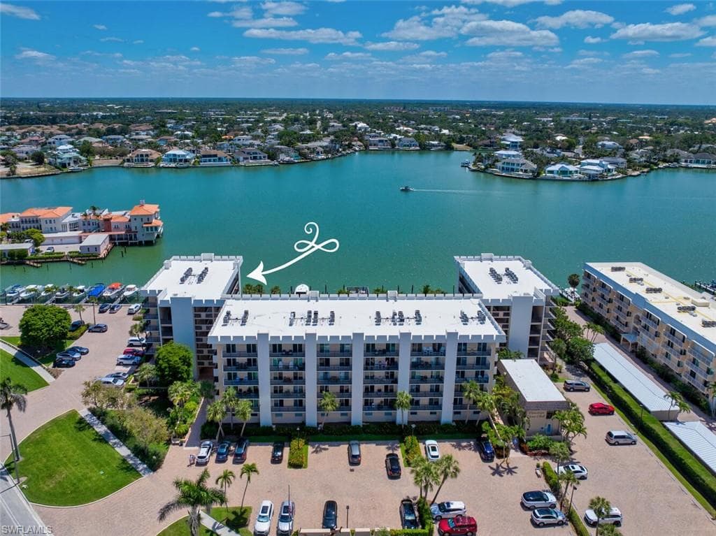 3500 Gulf Shore Blvd N 402, Naples, FL 34103-2