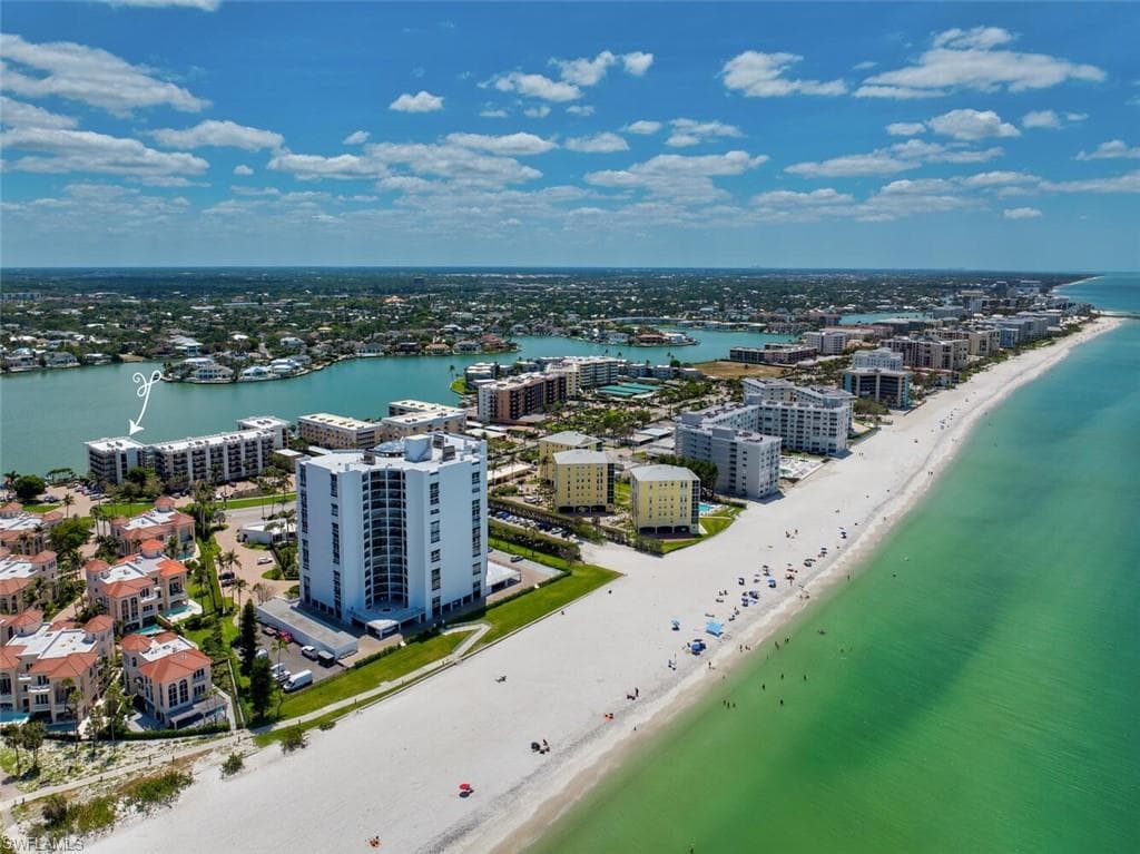 3500 Gulf Shore Blvd N 402, Naples, FL 34103-6