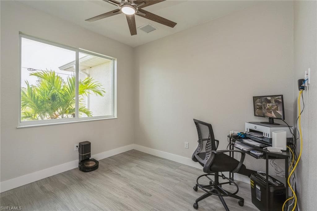 3805 36th Ave, Cape Coral, FL 33993-15