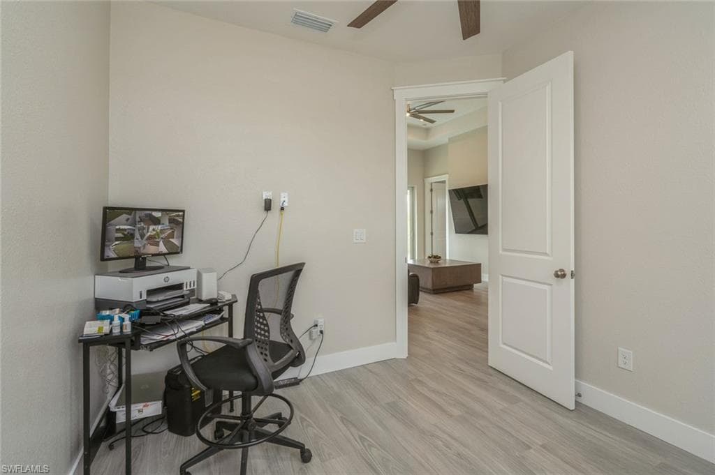3805 36th Ave, Cape Coral, FL 33993-16
