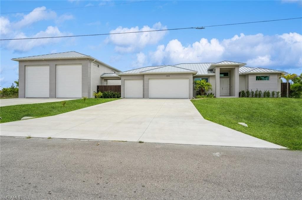 3805 36th Ave, Cape Coral, FL 33993-1