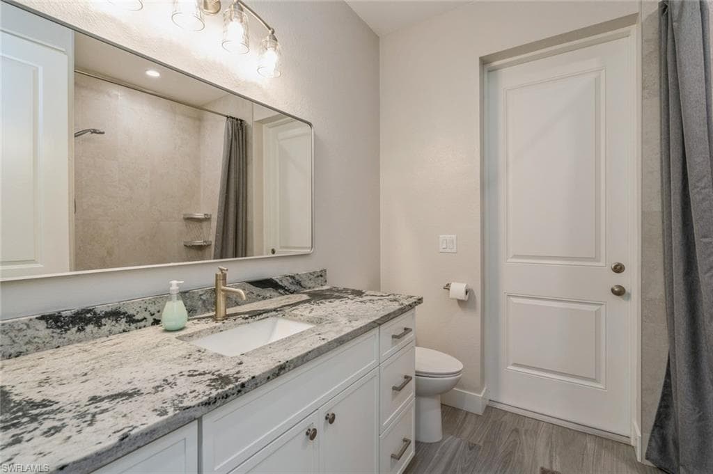 3805 36th Ave, Cape Coral, FL 33993-28