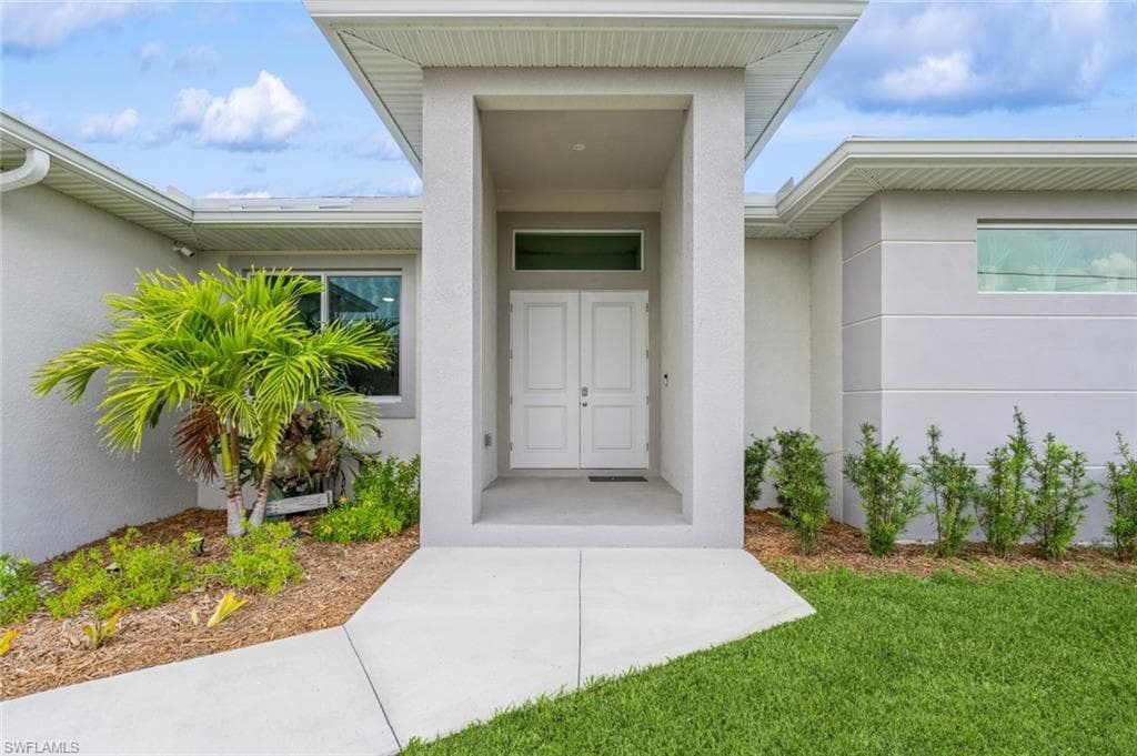3805 36th Ave, Cape Coral, FL 33993-5