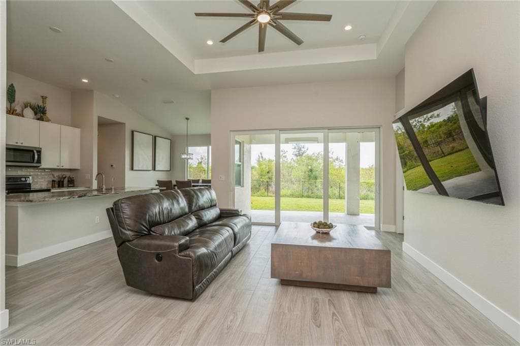 3805 36th Ave, Cape Coral, FL 33993-6