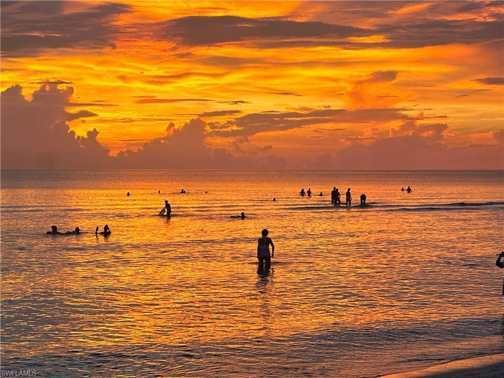 542 110th Ave N, Naples, FL 34108-14