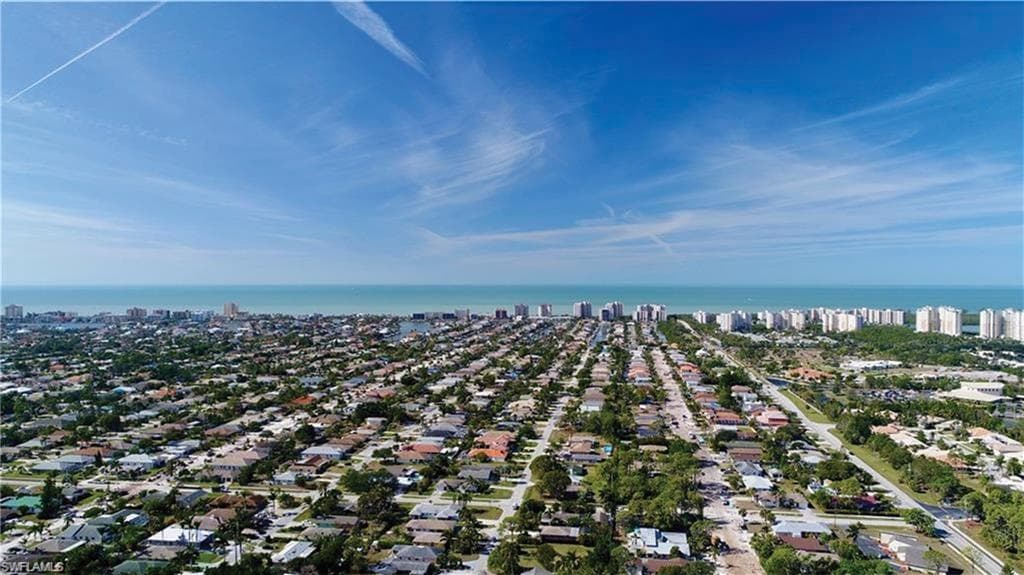 542 110th Ave N, Naples, FL 34108-16