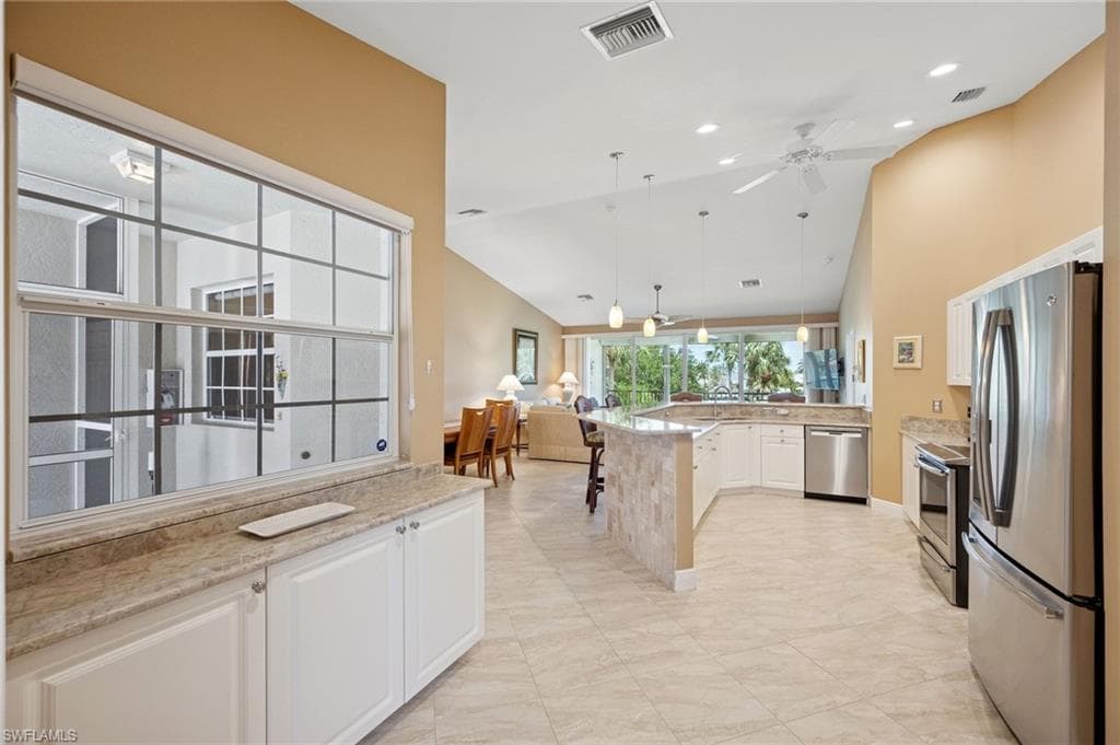 160 Waterside Cir 202, Marco Island, FL 34145-14