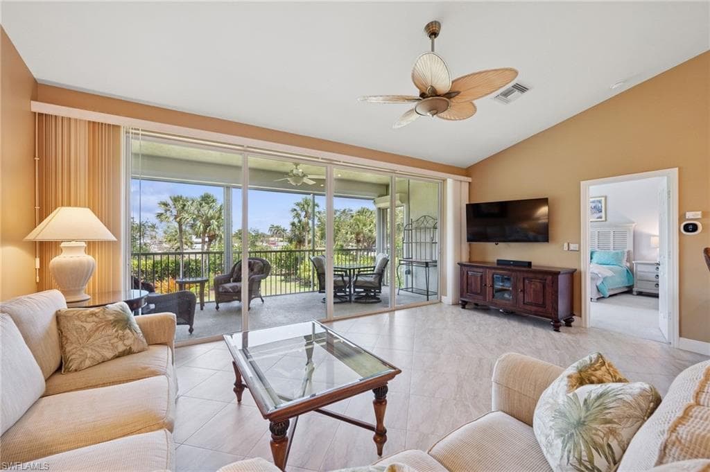 160 Waterside Cir 202, Marco Island, FL 34145-5