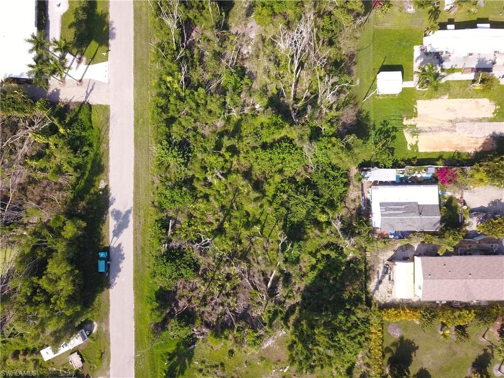 5578 Easy St, Bokeelia, FL 33922-2