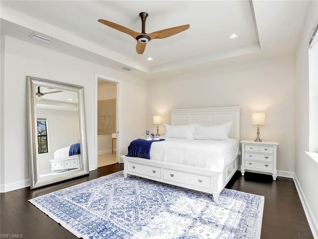 16289 Camden Lakes Cir, Naples, FL 34110-21