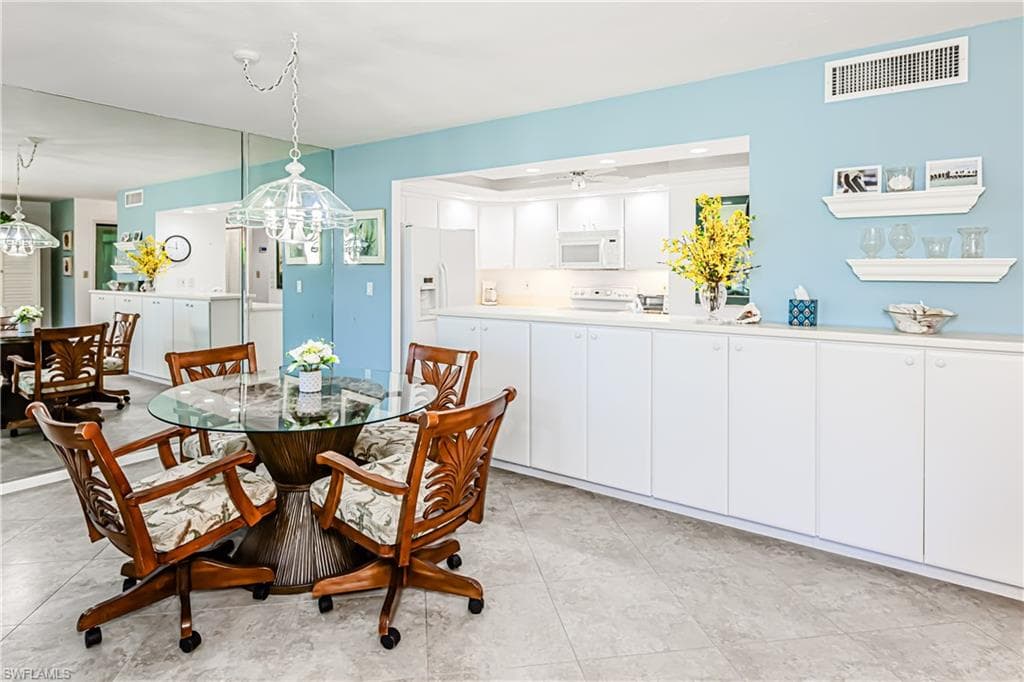 525 Seaview Ct M1, Marco Island, FL 34145-12