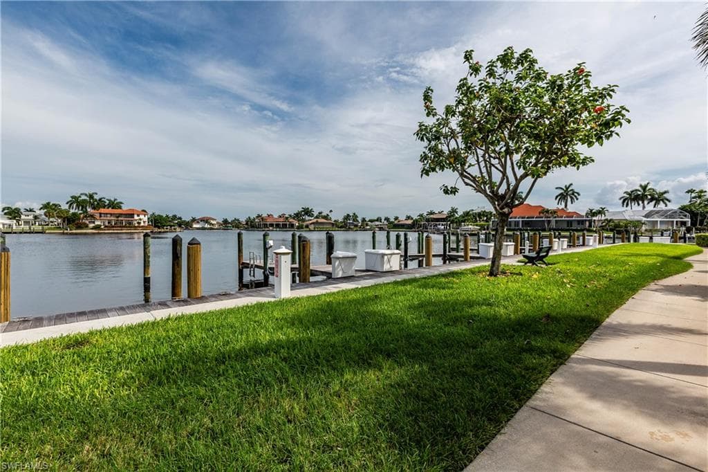 525 Seaview Ct M1, Marco Island, FL 34145-36