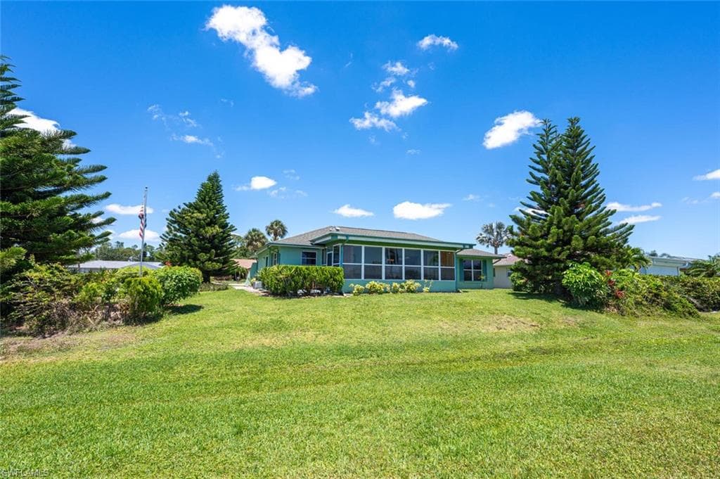 938 Charlemagne Blvd, Naples, FL 34112-25