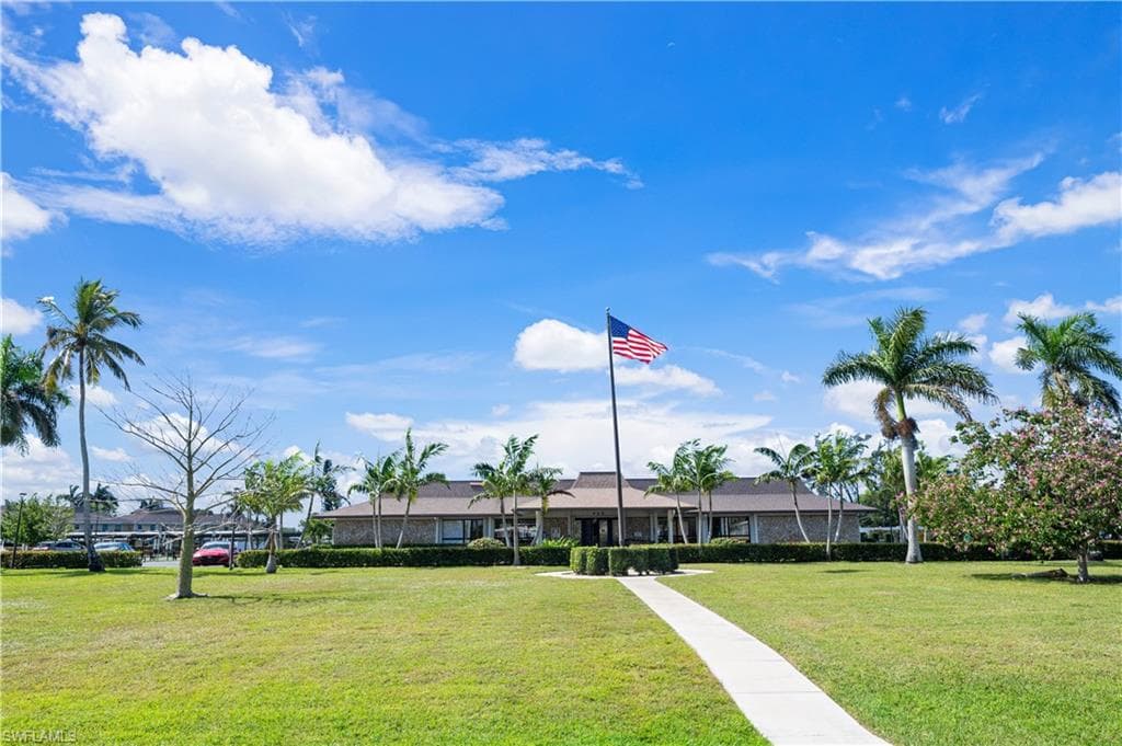 938 Charlemagne Blvd, Naples, FL 34112-30