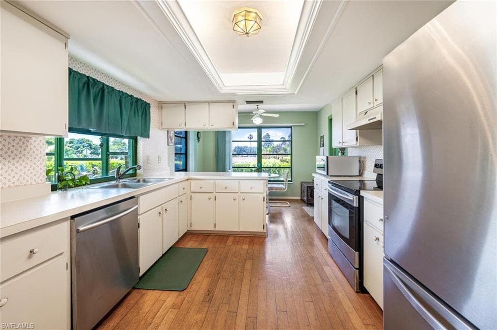 938 Charlemagne Blvd, Naples, FL 34112-8