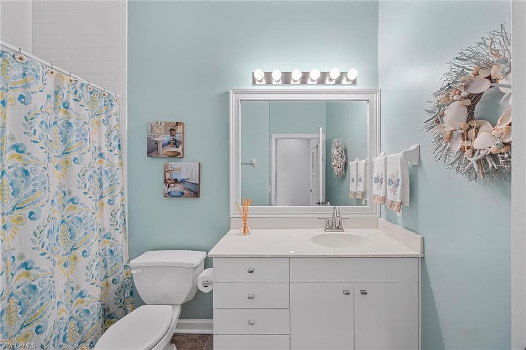 2432 Ravenna Blvd 201, Naples, FL 34109-28