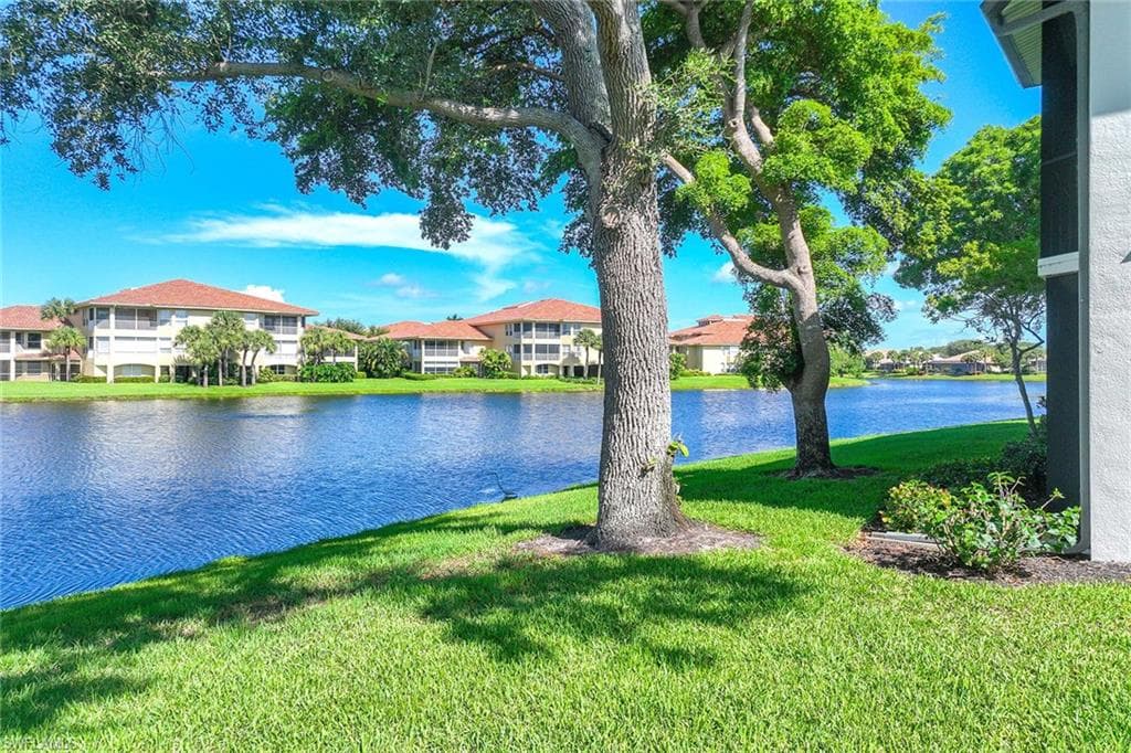2432 Ravenna Blvd 201, Naples, FL 34109-33
