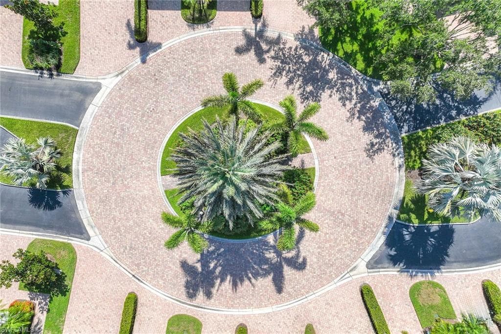 2432 Ravenna Blvd 201, Naples, FL 34109-36