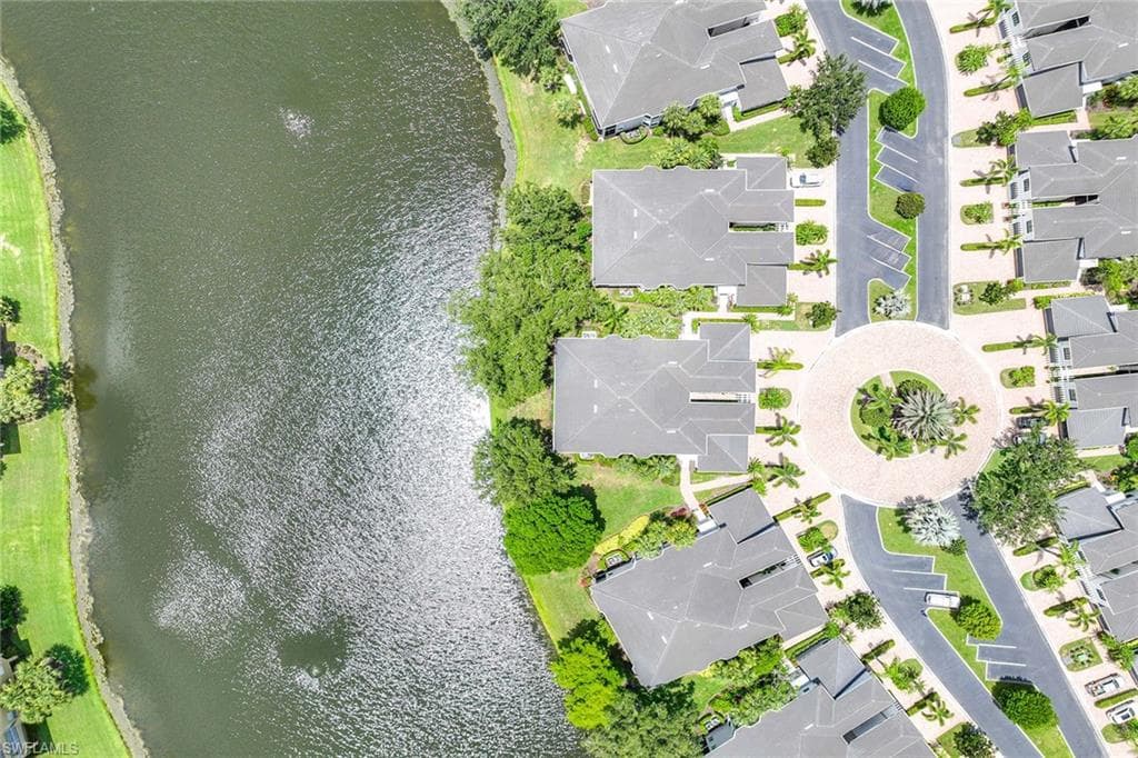2432 Ravenna Blvd 201, Naples, FL 34109-40
