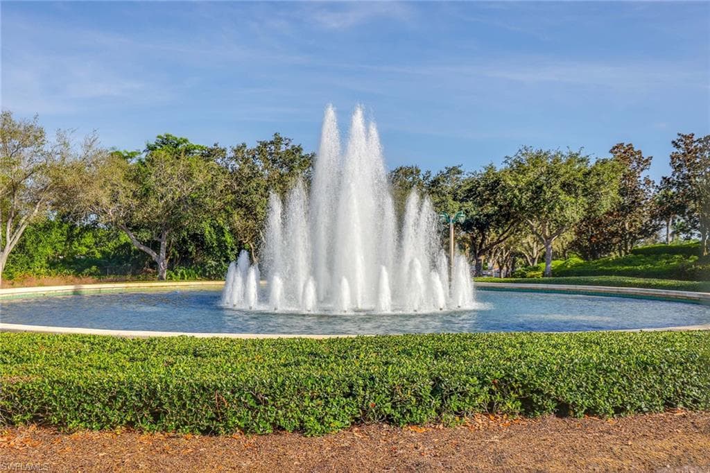 2432 Ravenna Blvd 201, Naples, FL 34109-51