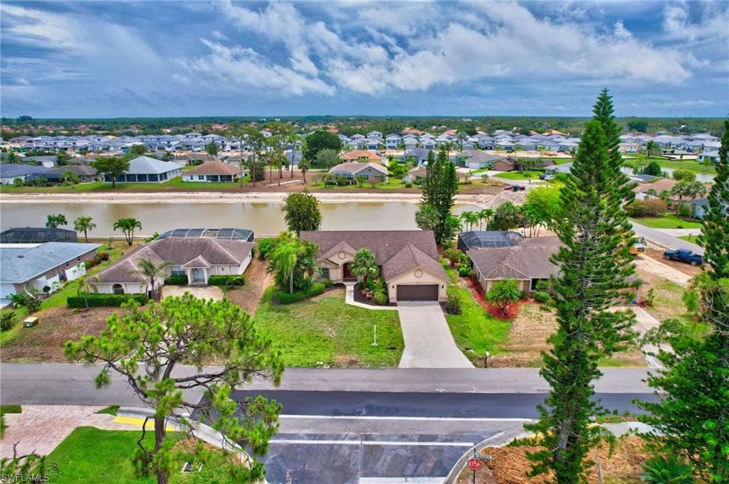 24979 Paradise Rd, Bonita Springs, Fl 34135-40