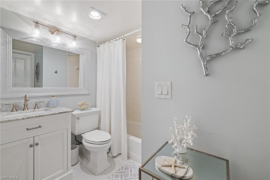 1538 Oyster Catcher Pt 1538c, Naples, FL 34105-19