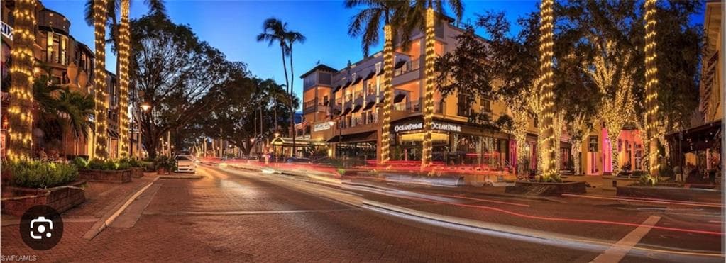 3212 Bayshore Dr, Naples, FL 34102-16