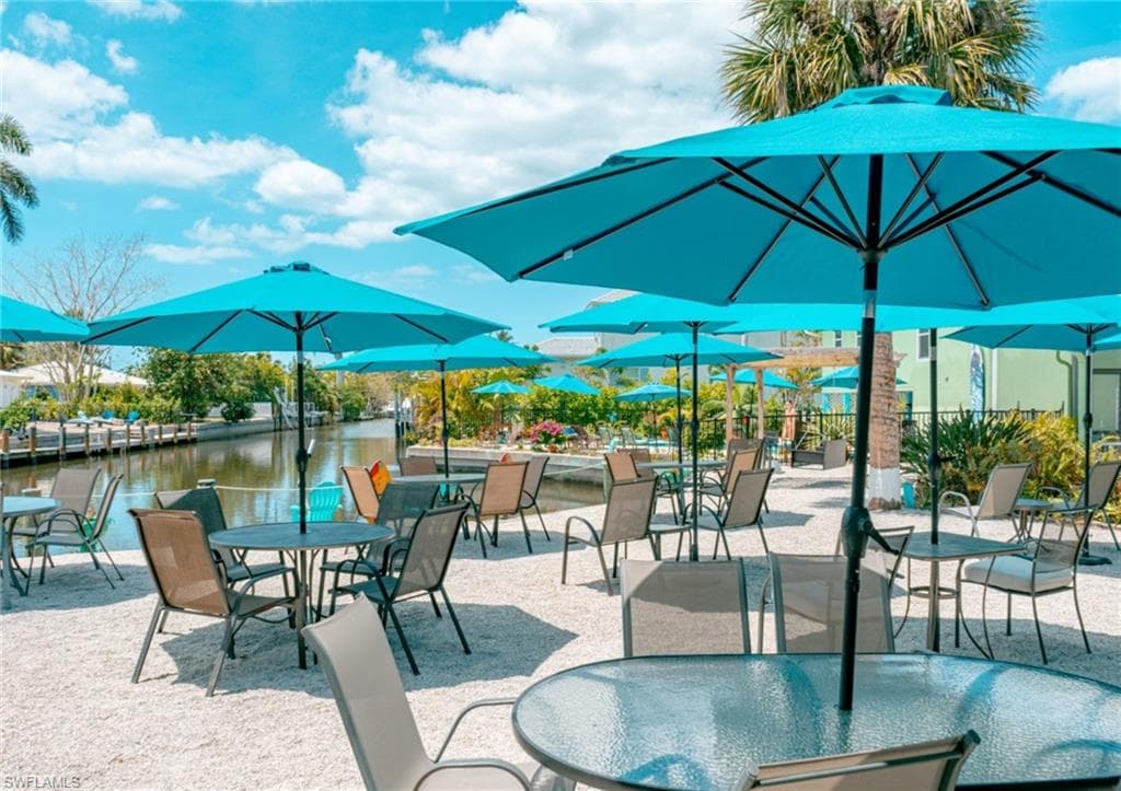 3212 Bayshore Dr, Naples, FL 34102-2