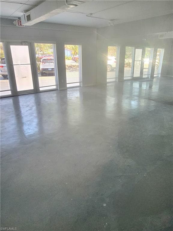 3212 Bayshore Dr, Naples, FL 34102-3