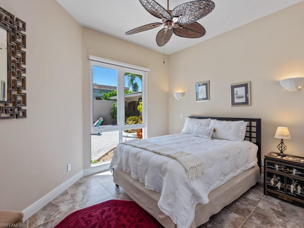 622 Bimini Ave, Marco Island, FL 34145-25