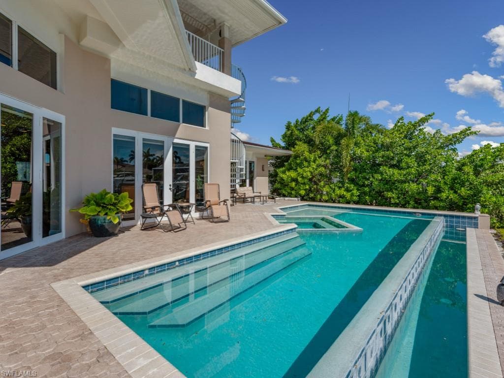622 Bimini Ave, Marco Island, FL 34145-29