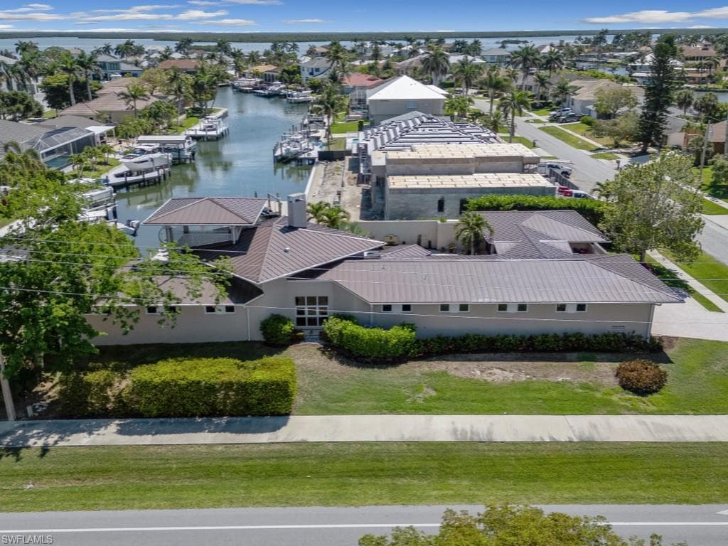 622 Bimini Ave, Marco Island, FL 34145-3