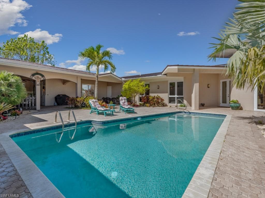 622 Bimini Ave, Marco Island, FL 34145-41