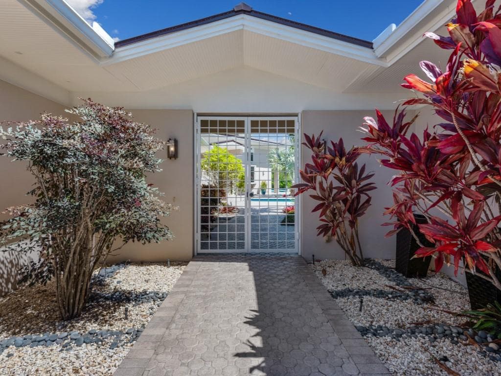 622 Bimini Ave, Marco Island, FL 34145-5
