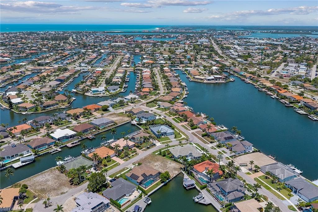 269 Bass Ct, Marco Island, FL 34145-17