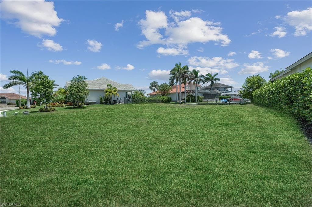 269 Bass Ct, Marco Island, FL 34145-23