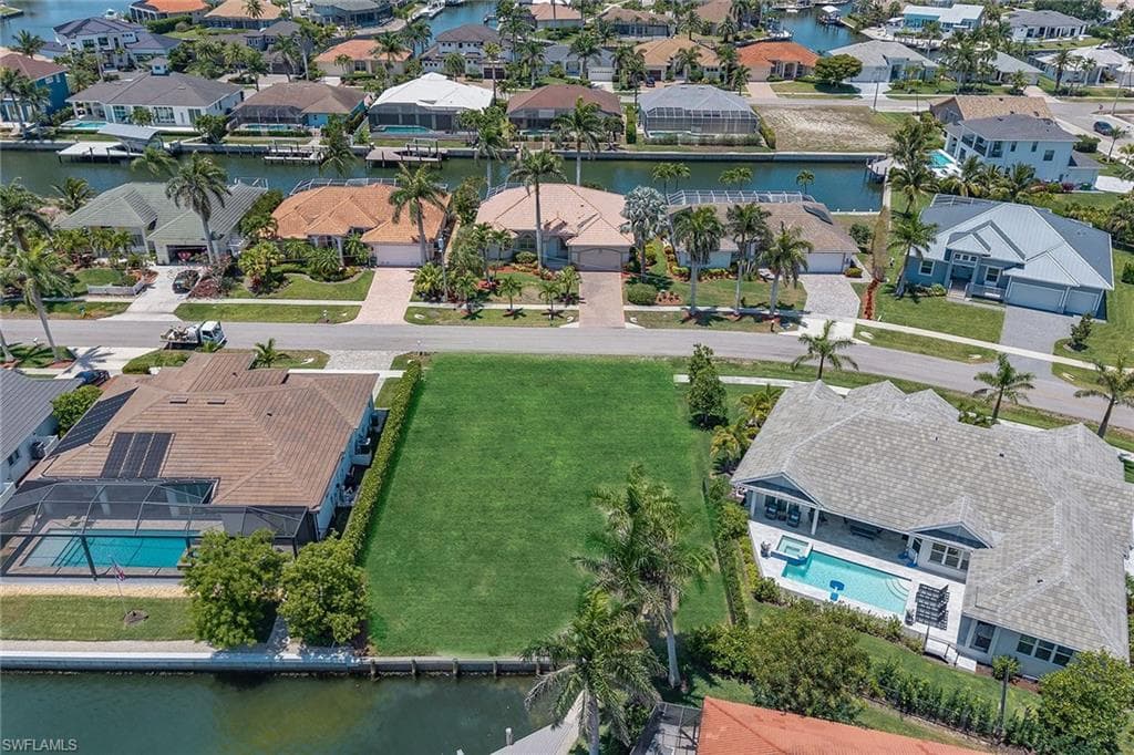 269 Bass Ct, Marco Island, FL 34145-6