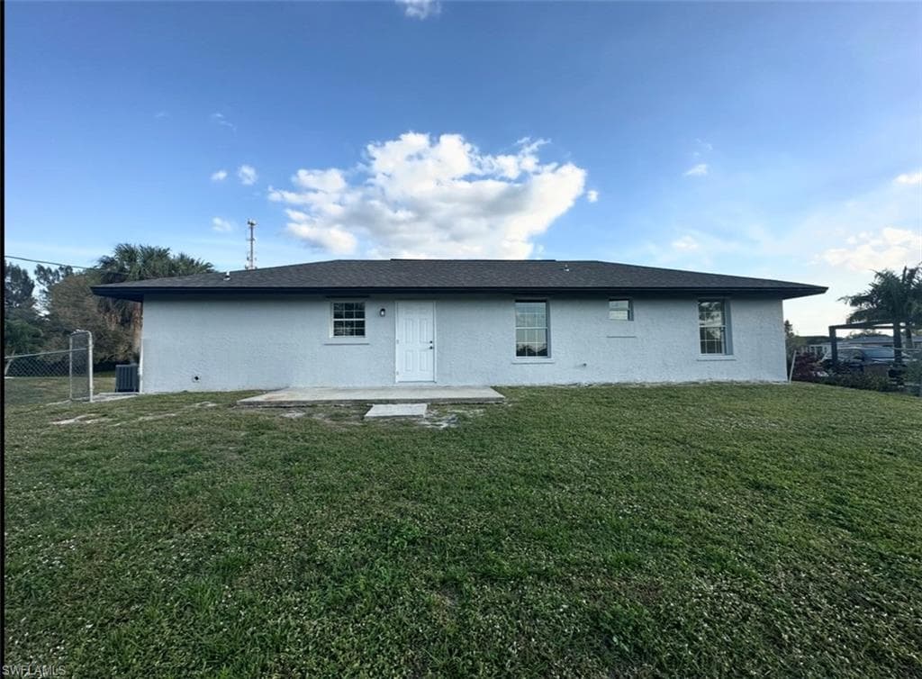 803 Monroe Dr, Lehigh Acres, FL 33936-12