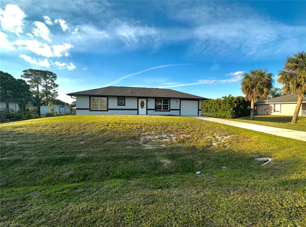803 Monroe Dr, Lehigh Acres, FL 33936-1