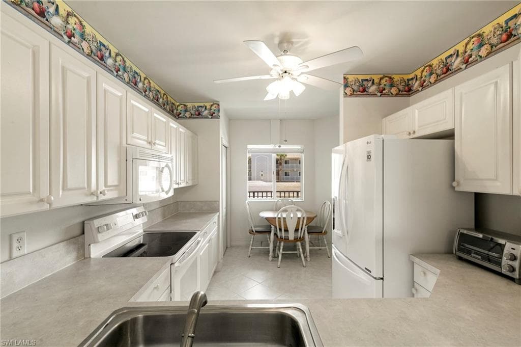 7839 Regal Heron Cir 205, Naples, FL 34104-13