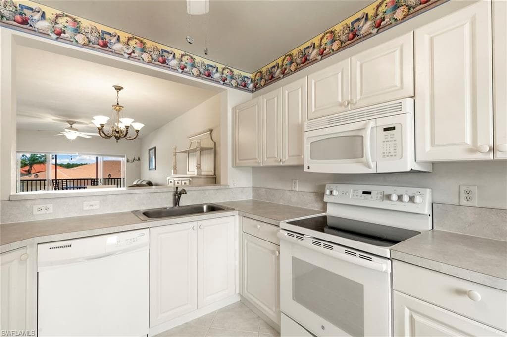 7839 Regal Heron Cir 205, Naples, FL 34104-15