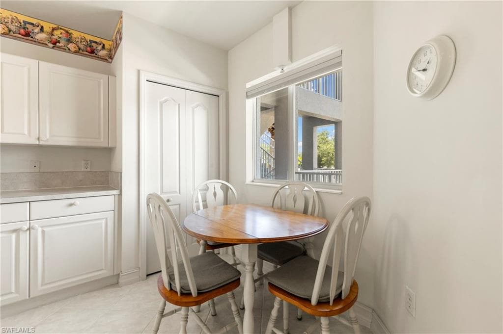 7839 Regal Heron Cir 205, Naples, FL 34104-16