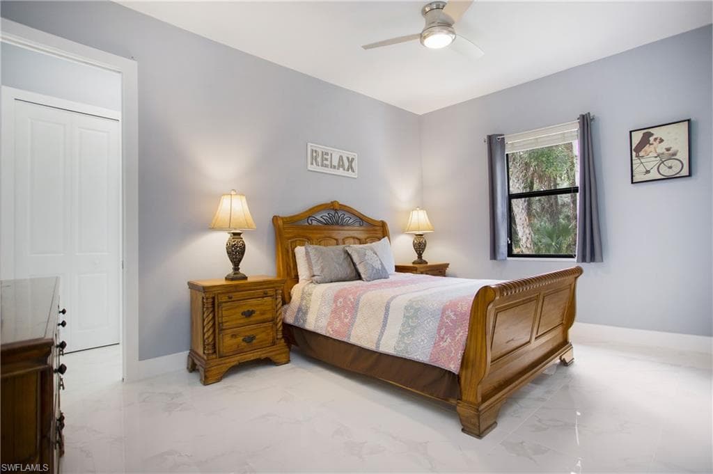 610 25th Ave NW, Naples, FL 34120-22