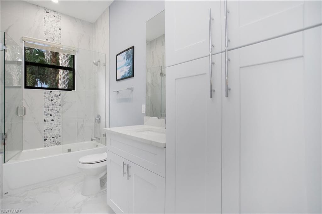 610 25th Ave NW, Naples, FL 34120-26