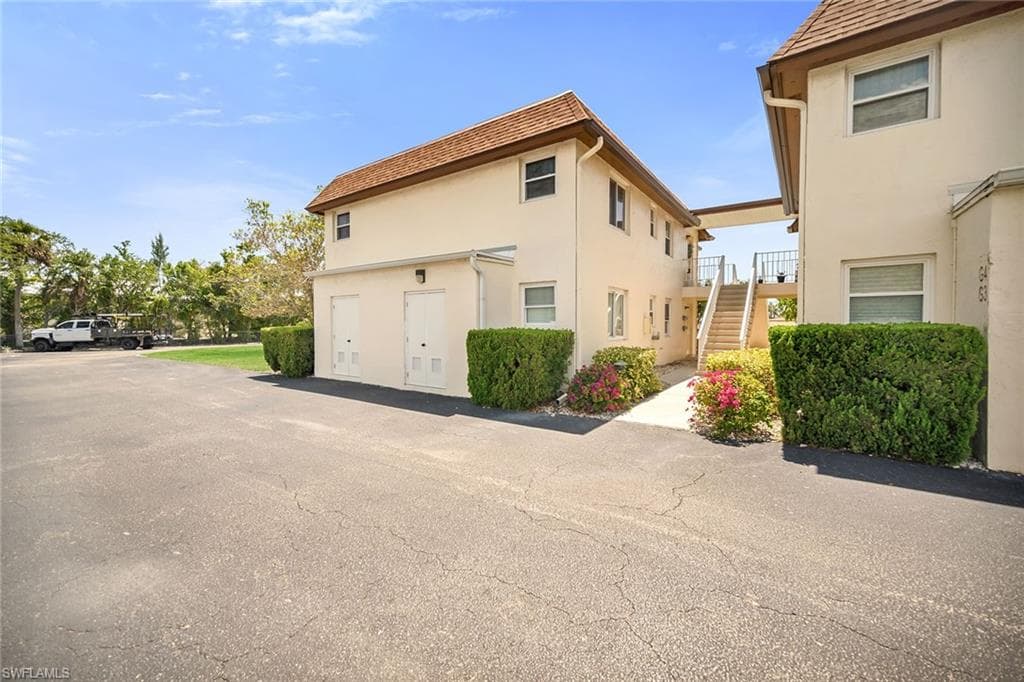 1155 Sandpiper St G2, Naples, FL 34102-35