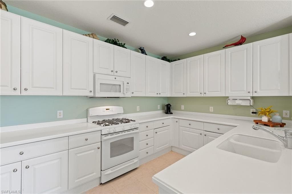 9224 Campanile Cir 103, Naples, FL 34114-14